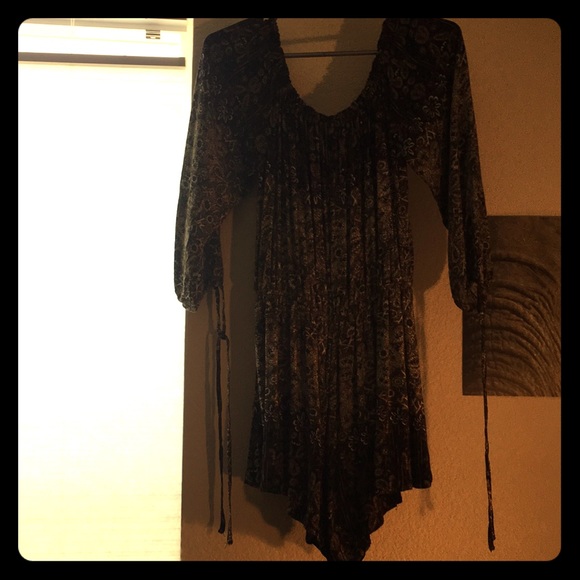 Romper - Picture 1 of 2